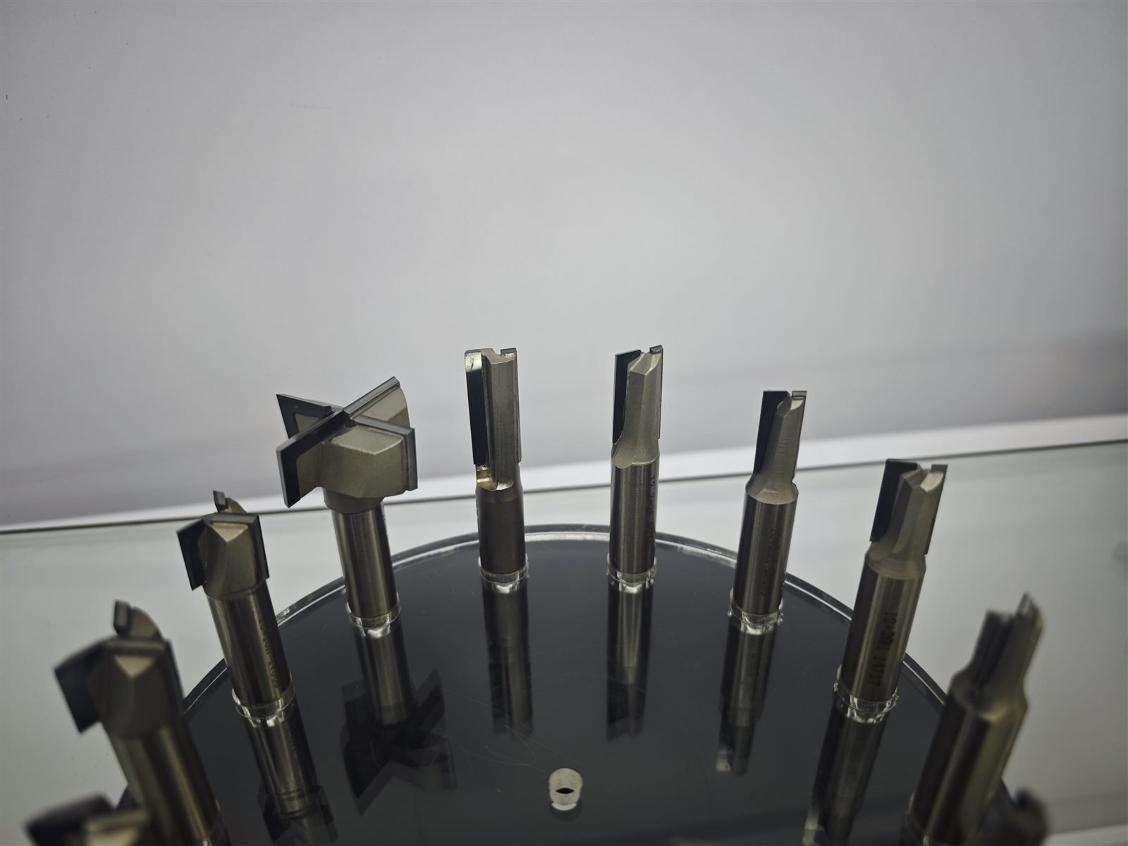 Profile router bit selection for woodworking